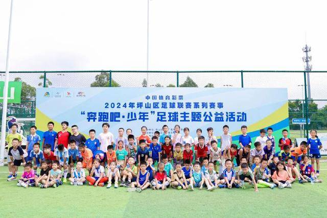 洛夫顿恢复不错申请出战 卢伟：我会做一些调整